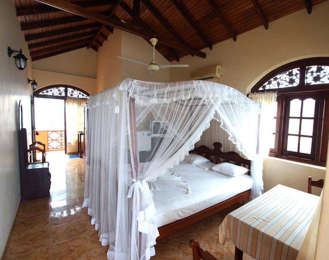Hotel Dhammika Unawatuna Ngoại thất bức ảnh