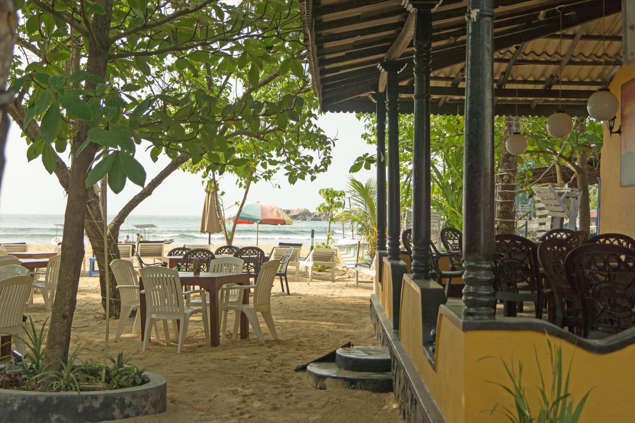Hotel Dhammika Unawatuna Ngoại thất bức ảnh