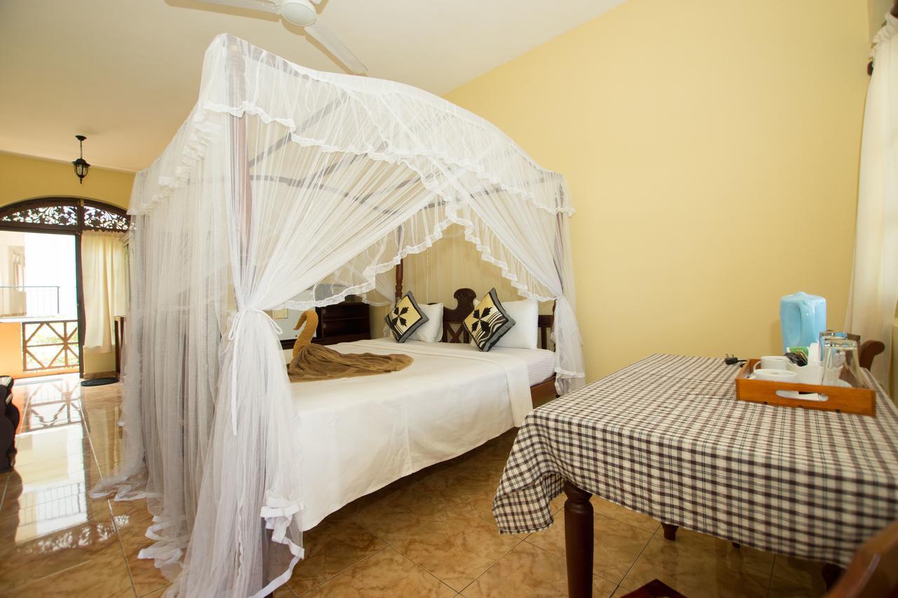 Hotel Dhammika Unawatuna Ngoại thất bức ảnh